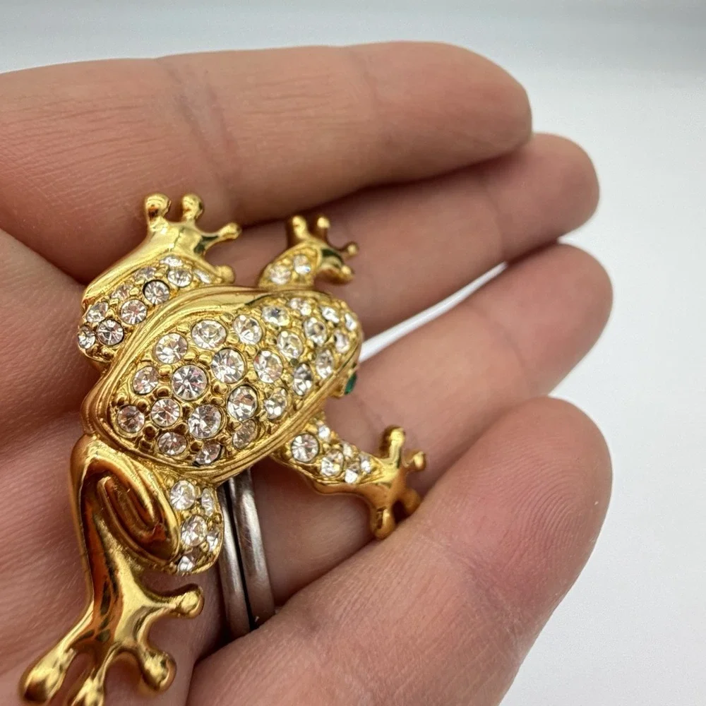 Vintage Ciner Swarovski Frog Dual Signed Pin Brooch Winking Green Eye